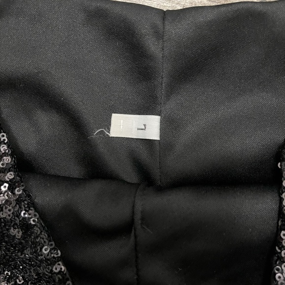 Short - Picture 3 of 3